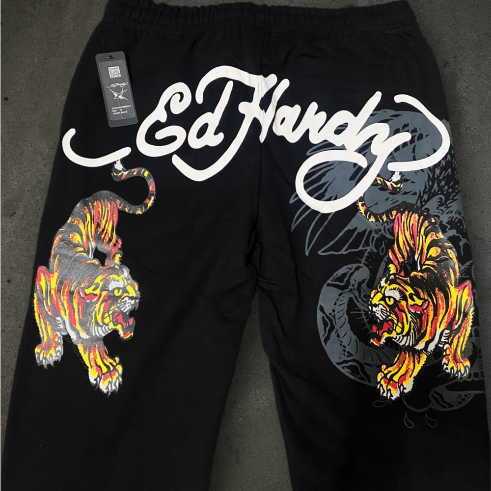 ED HARDY “CRAWLING TIGER” SWEATPANTS NWT - Picture 3 of 3